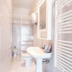 Le Ginestre 10 Apartament *